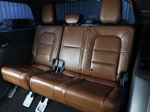 Used 2024 Lincoln Navigator Reserve AWD/4WD image 15
