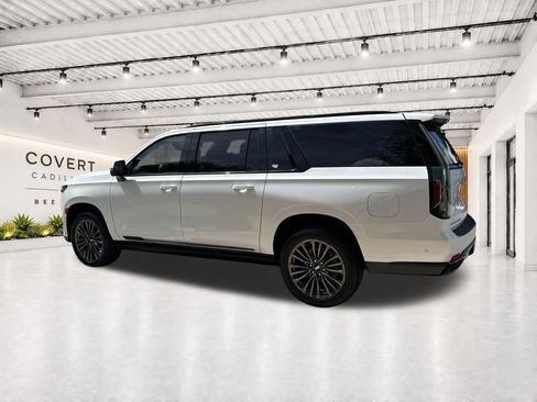Used 2024 Cadillac Escalade ESV Sport Platinum AWD/4WD image 10