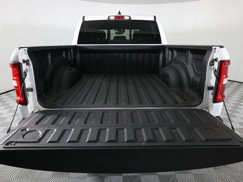 Used 2025 RAM 1500 Big Horn AWD/4WD image 7