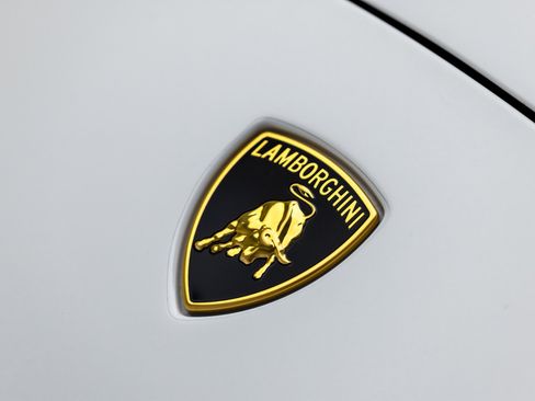 Used 2019 Lamborghini Huracan Performante image 11