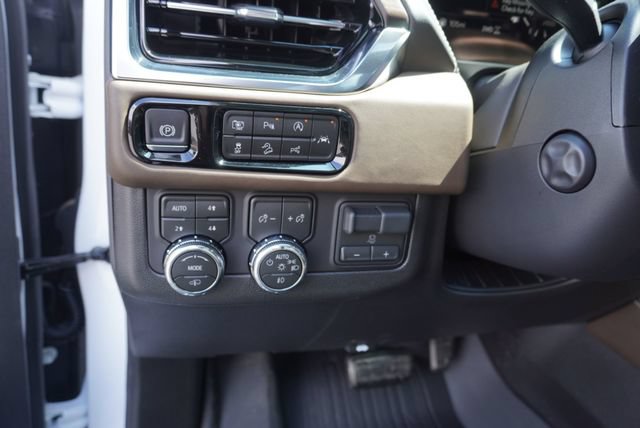 Used 2026 GMC Yukon Denali Ultimate w/ LPO, Floor Liner Package AWD/4WD image 31