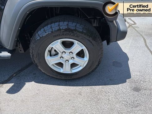 Certified 2022 Jeep Wrangler Unlimited Sport AWD/4WD image 19