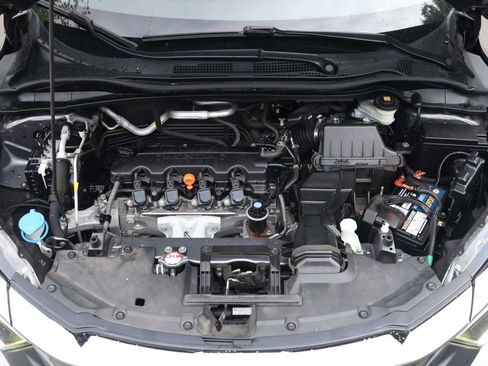 Used 2021 Honda HR-V LX image 27