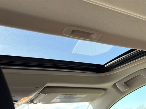 Used 2016 Toyota RAV4 XLE image 15