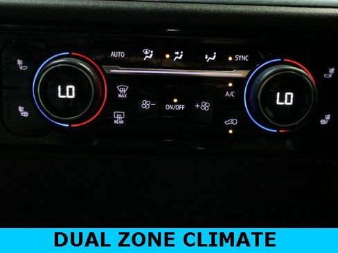 Used 2024 Chevrolet Silverado 2500 LT w/ Texas Edition image 35