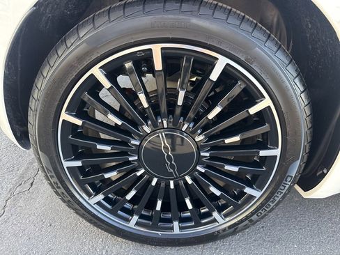 Used 2024 FIAT 500 e (RED) image 10