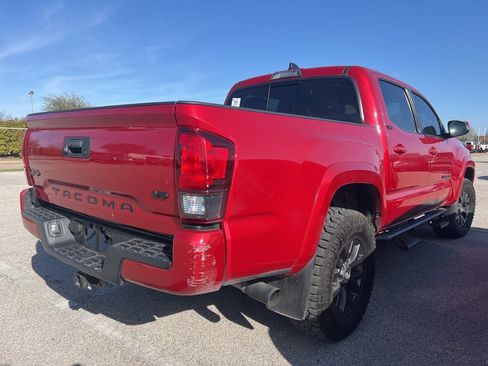 Used 2023 Toyota Tacoma SR5 w/ Technology Package image 4