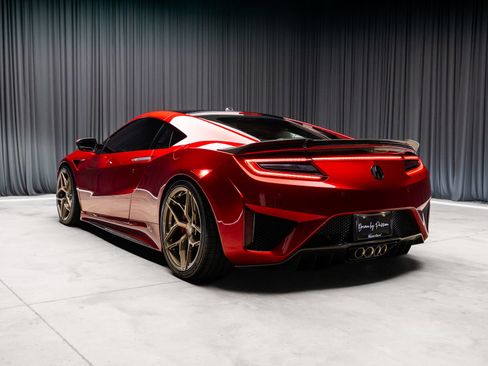 Used 2017 Acura NSX AWD/4WD image 33