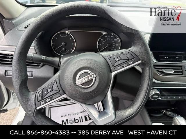 Certified 2025 Nissan Altima 2.5 SV w/ SV Special Edition Package AWD/4WD image 12