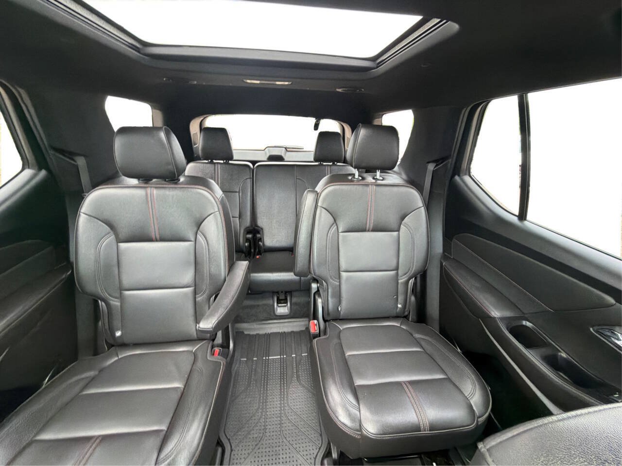Used 2023 Chevrolet Traverse RS w/ LPO, Floor Liner Package AWD/4WD image 13