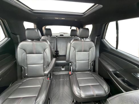 Used 2023 Chevrolet Traverse RS w/ LPO, Floor Liner Package AWD/4WD image 13