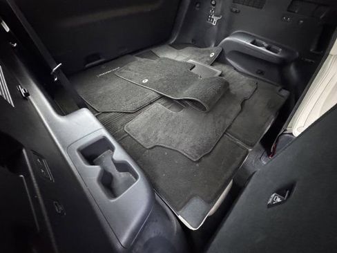 Used 2021 Hyundai Palisade SEL w/ Premium Package image 25