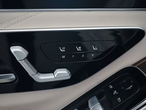 Used 2022 Mercedes-Benz Maybach S 580 4MATIC image 34