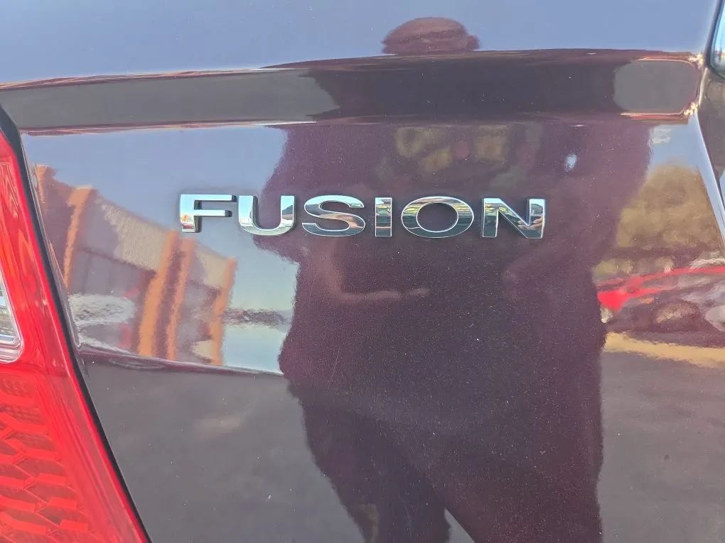 Used 2011 Ford Fusion SEL w/ 301A Rapid Spec Order Code FWD image 21