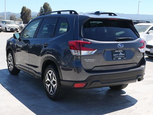 Used 2023 Subaru Forester Premium AWD/4WD image 6