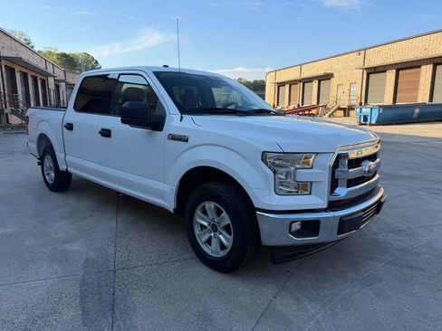 Used 2017 Ford F150 XLT RWD image 11