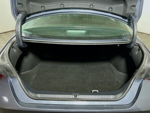 Certified 2021 Toyota Avalon XLE image 23