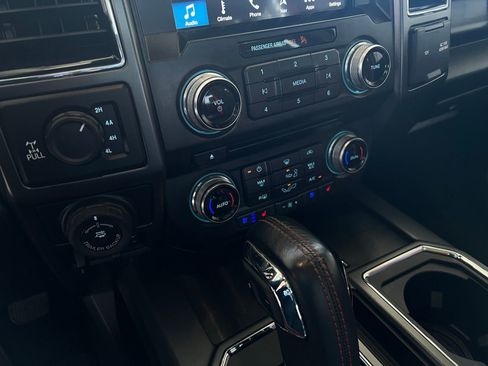 Used 2018 Ford F150 Lariat w/ Equipment Group 502A Luxury image 15