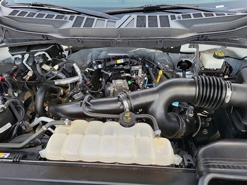 Used 2022 Ford F150 XLT w/ Equipment Group 302A High image 13