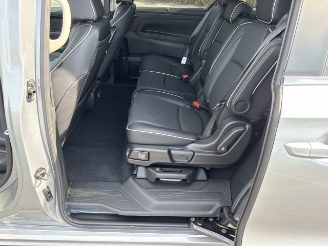 New 2027 Honda Odyssey Touring image 16