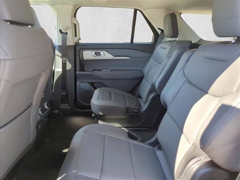 New 2026 Ford Explorer Active w/ Active Comfort Package image 16