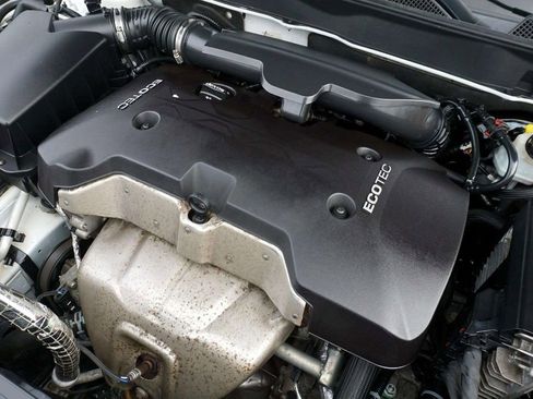 Used 2015 Chevrolet Malibu LT image 12