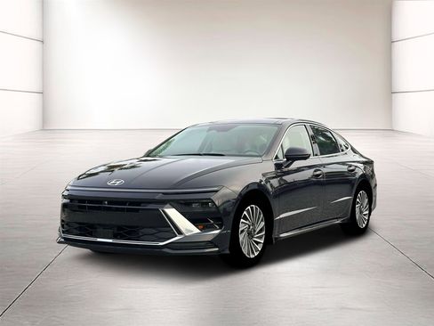 New 2026 Hyundai Sonata Limited FWD image 1