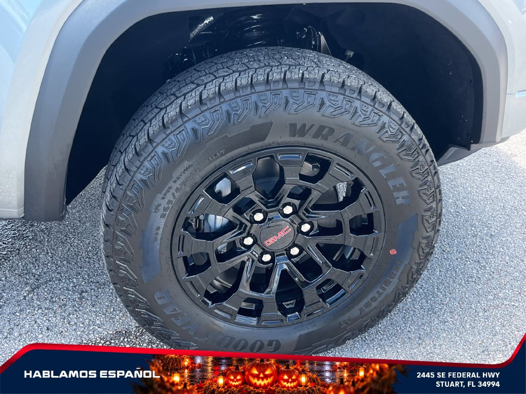 New 2026 GMC Canyon Elevation w/ Convenience Package RWD image 21
