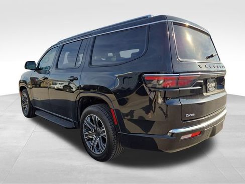 Used 2024 Jeep Wagoneer Series II w/ Flexible Seating Group AWD/4WD image 10