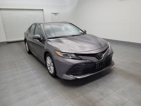 Used 2019 Toyota Camry LE w/ Convenience Package image 13