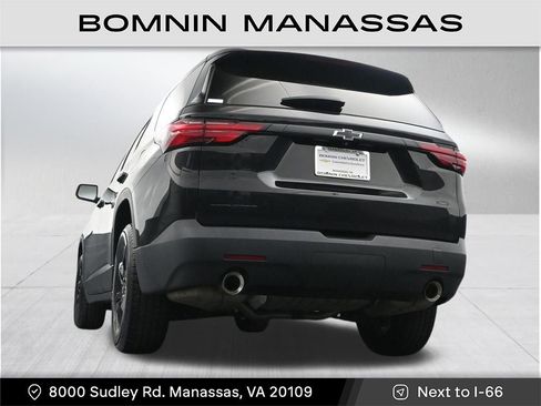Used 2022 Chevrolet Traverse LS w/ Midnight/Sport Edition FWD image 36