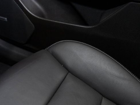 Used 2023 Cadillac XT6 Sport w/ LPO, ONYX Package image 23