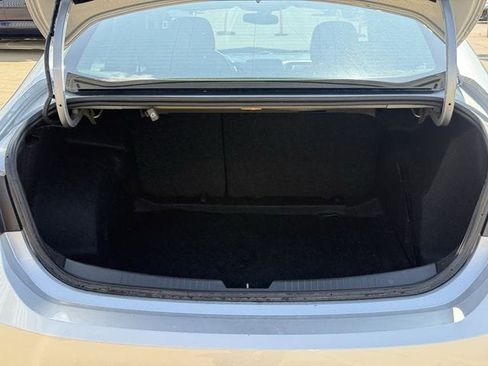 Used 2022 Chevrolet Malibu LS FWD image 29