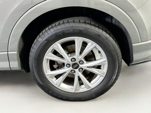 Used 2025 Audi Q3 2.0T Premium AWD/4WD image 11