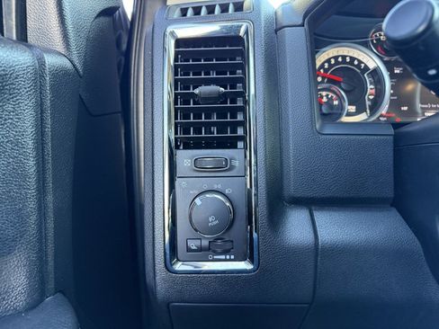 Used 2017 RAM 1500 Sport w/ Comfort Group image 29