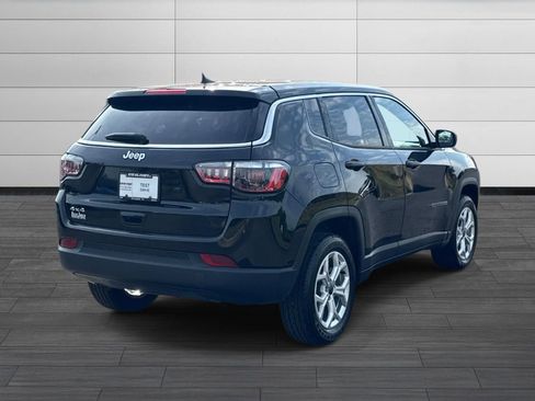 Used 2025 Jeep Compass Sport AWD/4WD image 4