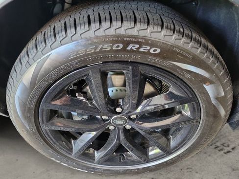 New 2026 Land Rover Range Rover Velar S image 12