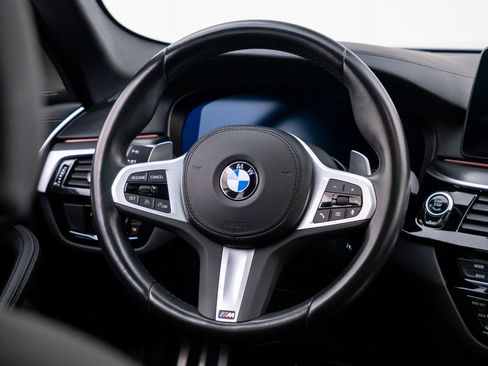 Certified 2023 BMW M550i xDrive w/ Executive Package AWD/4WD image 11