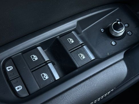 Used 2021 Audi Q5 2.0T Premium Plus AWD/4WD image 37