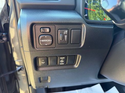 Used 2018 Toyota 4Runner TRD Off-Road w/ Convenience Package AWD/4WD image 11