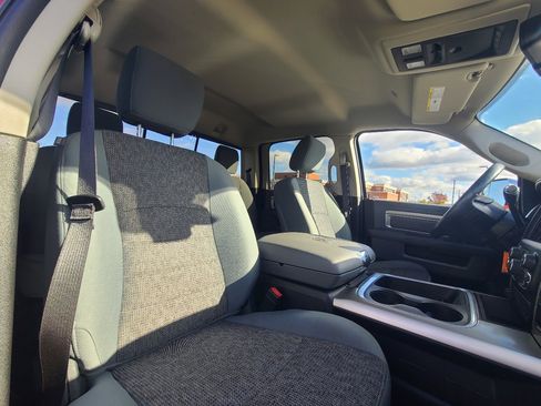 Used 2018 RAM 2500 Big Horn w/ Harvest Edition image 15