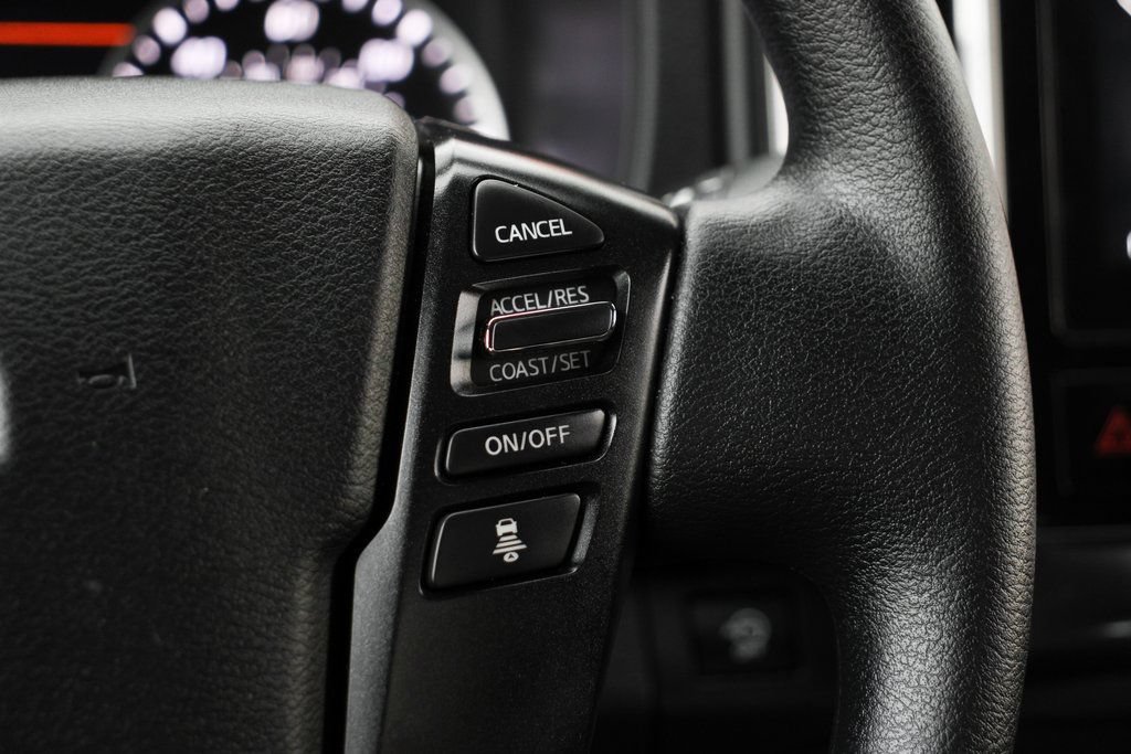 Used 2025 Nissan Frontier SV AWD/4WD image 23