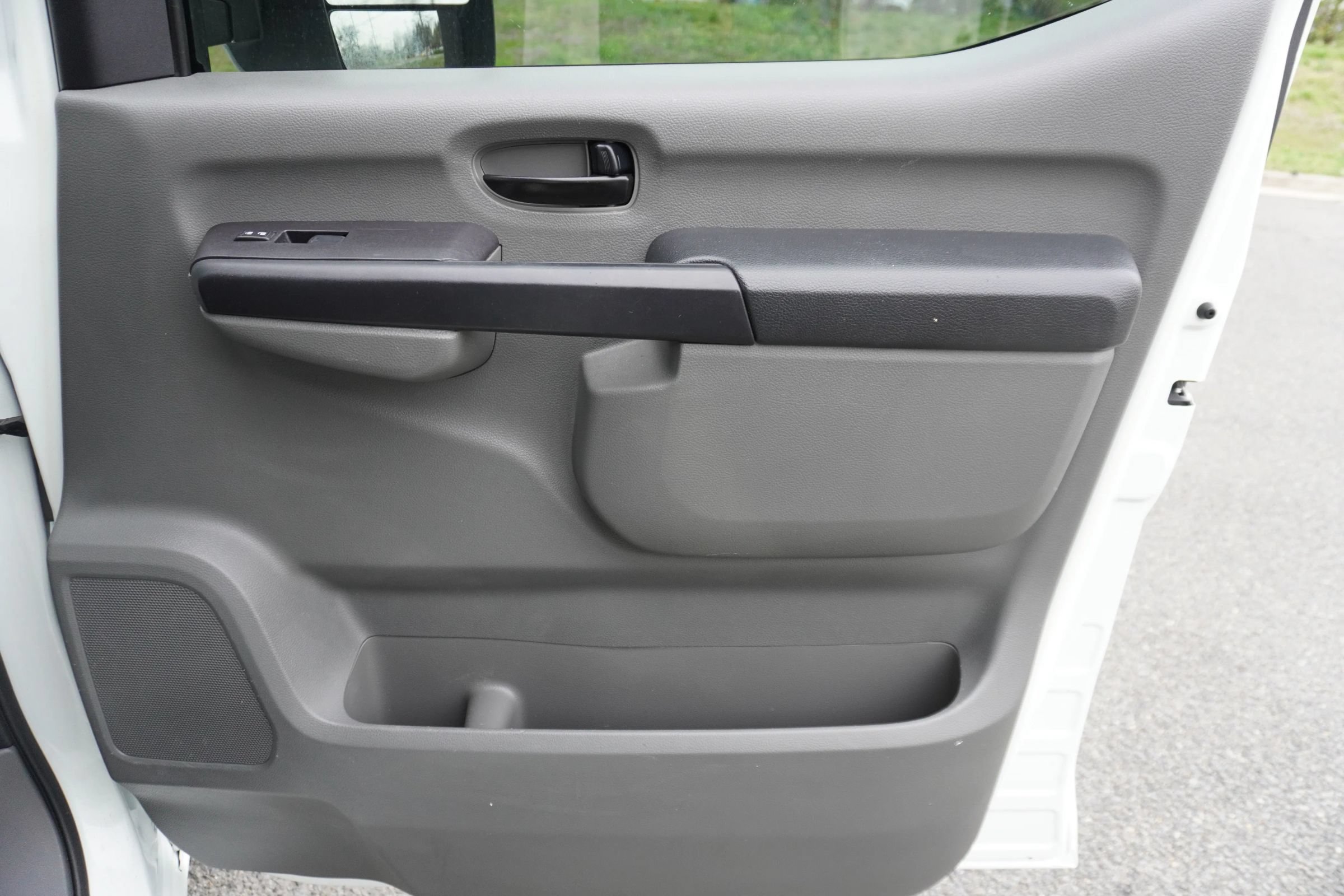 Used 2017 Nissan NV 2500 S w/ Power Basic Package RWD image 19