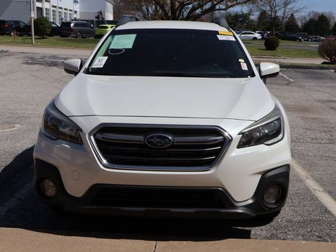 Used 2019 Subaru Outback 2.5i Premium image 8