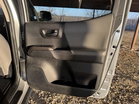 Used 2023 Toyota Tacoma SR5 image 31