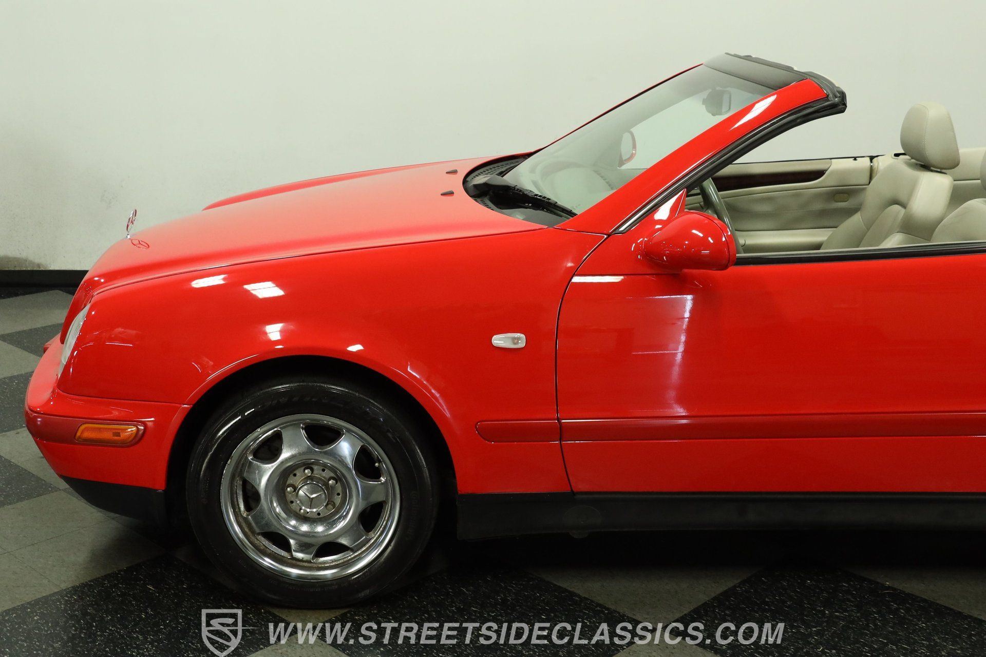 Used 1999 Mercedes-Benz CLK 320 Cabriolet image 23