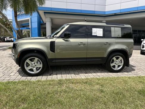 Used 2020 Land Rover Defender 110 HSE AWD/4WD image 31