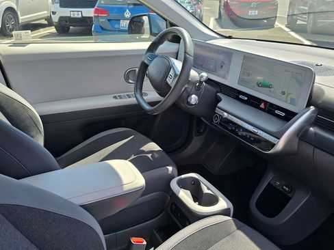 Used 2024 Hyundai Ioniq 5 SEL RWD image 10