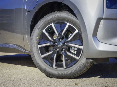 New 2026 Subaru Solterra Premium image 2