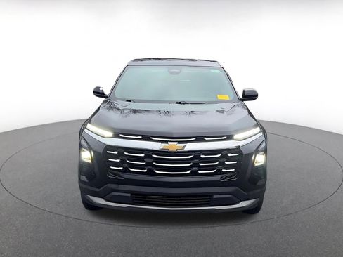 Used 2025 Chevrolet Equinox LT image 3